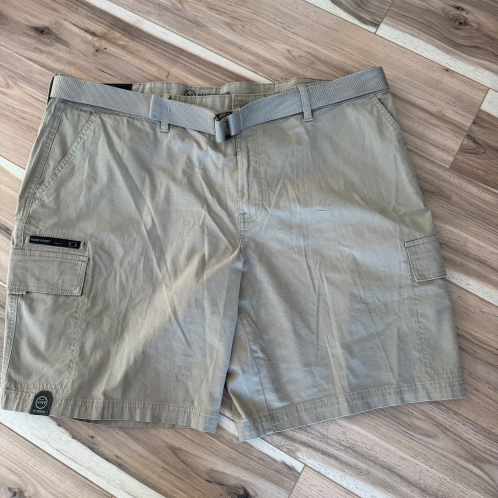 Weatherproof Everyday‎ Cargo Shorts Mens 44W Beige Belted Cell Phone Pocket